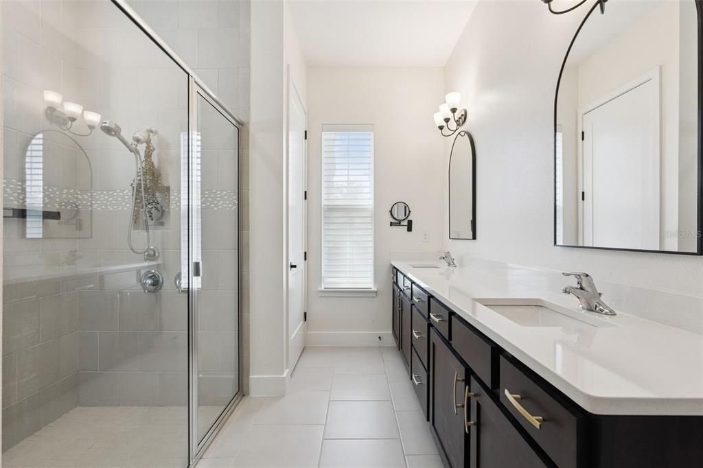For Sale: $599,000 (3 beds, 2 baths, 2200 Square Feet)