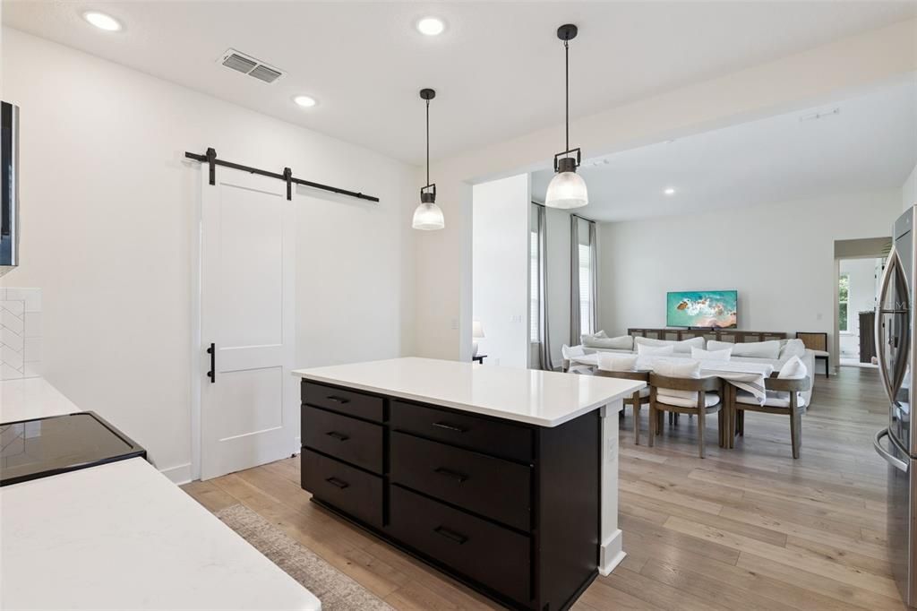 For Sale: $599,000 (3 beds, 2 baths, 2200 Square Feet)