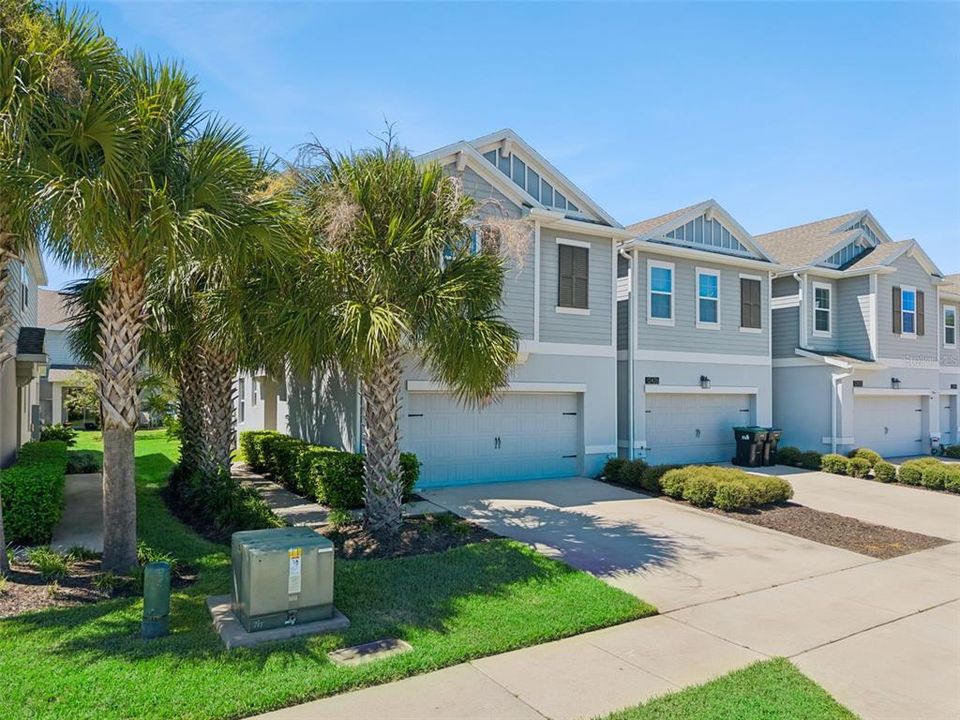 For Sale: $350,000 (3 beds, 2 baths, 1685 Square Feet)