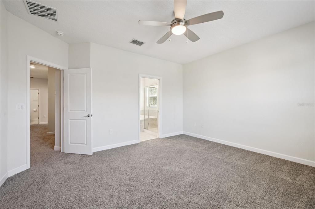 For Sale: $350,000 (3 beds, 2 baths, 1685 Square Feet)
