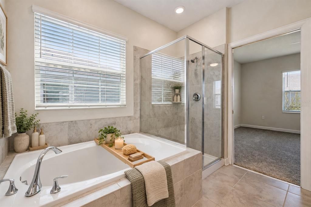 For Sale: $350,000 (3 beds, 2 baths, 1685 Square Feet)