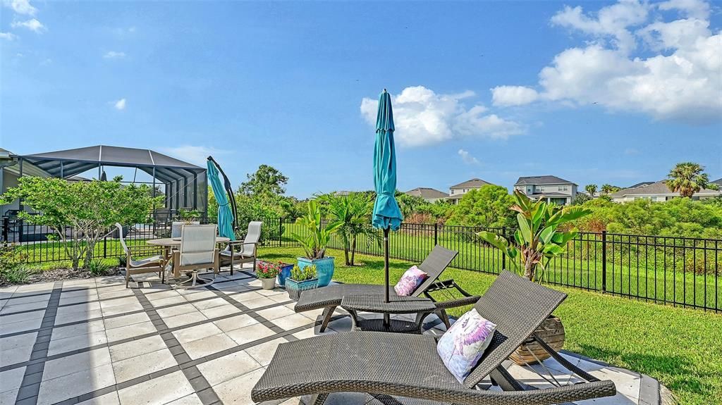 En Venta: $499,900 (4 camas, 3 baños, 2399 Pies cuadrados)