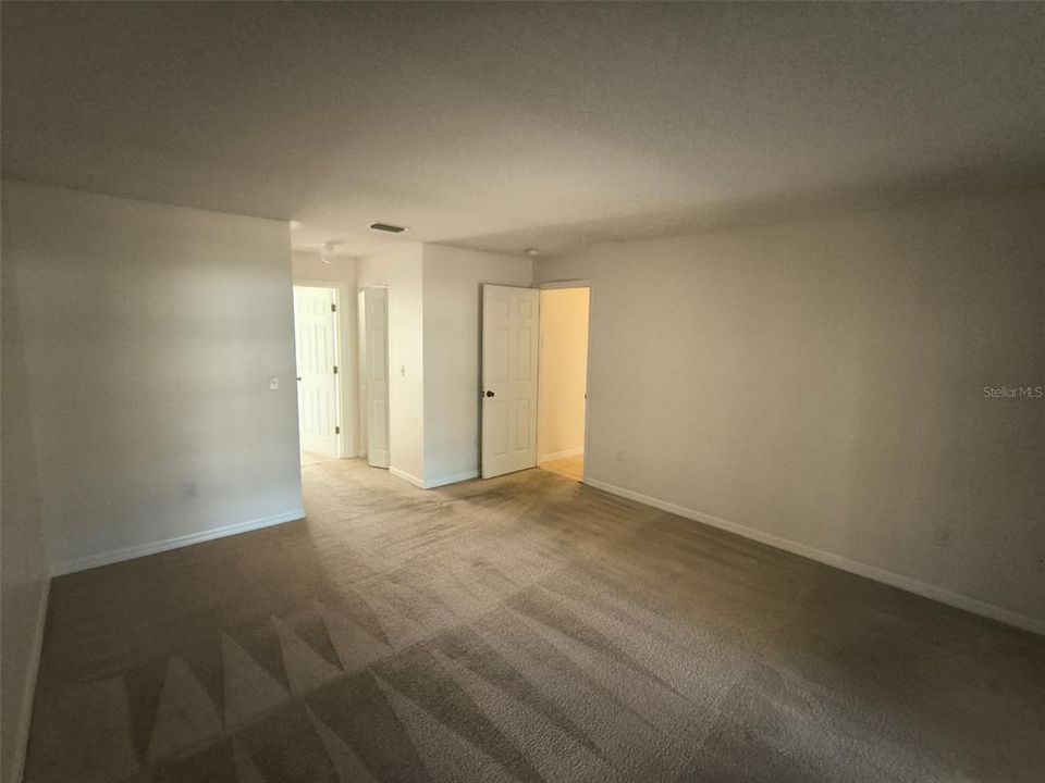 En Renta: $1,950 (4 camas, 2 baños, 1921 Pies cuadrados)