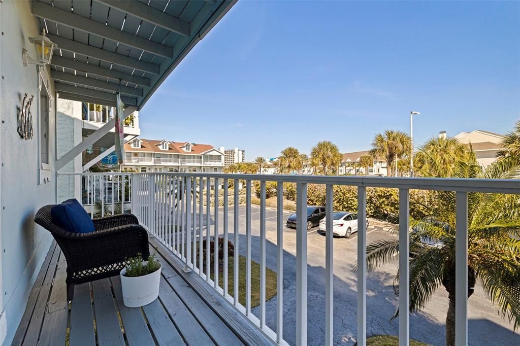 For Sale: $729,000 (3 beds, 2 baths, 1840 Square Feet)