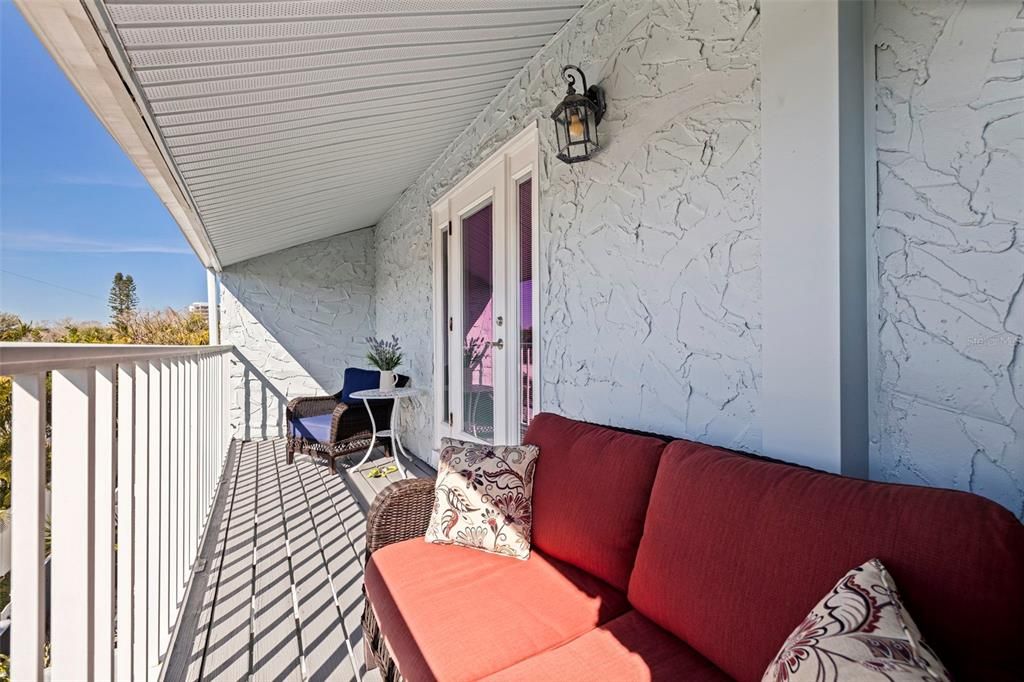 For Sale: $729,000 (3 beds, 2 baths, 1840 Square Feet)