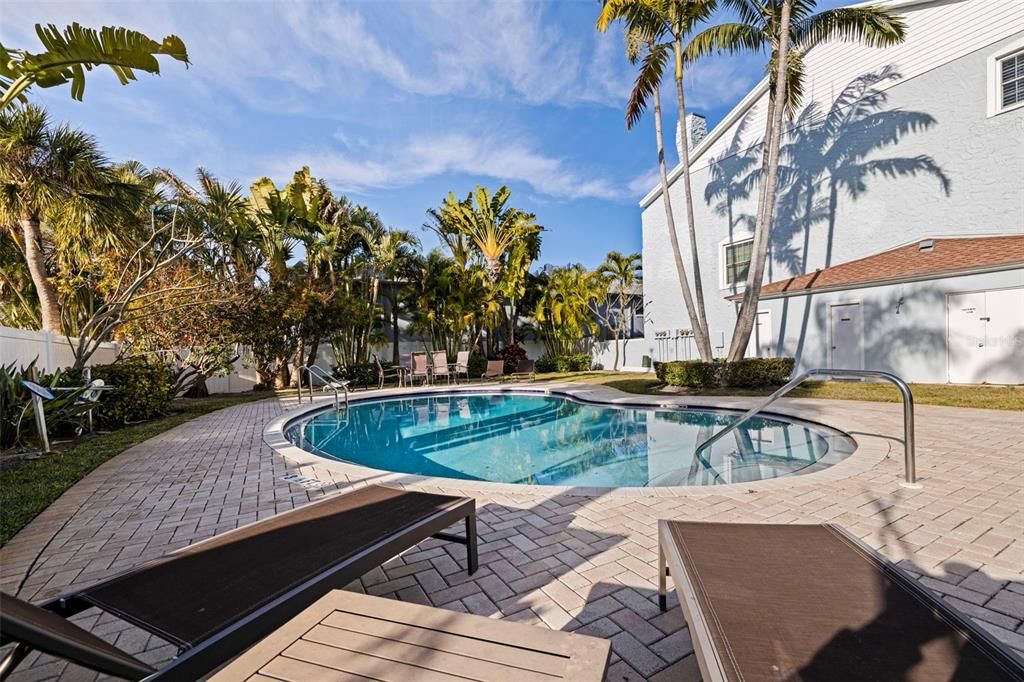For Sale: $729,000 (3 beds, 2 baths, 1840 Square Feet)