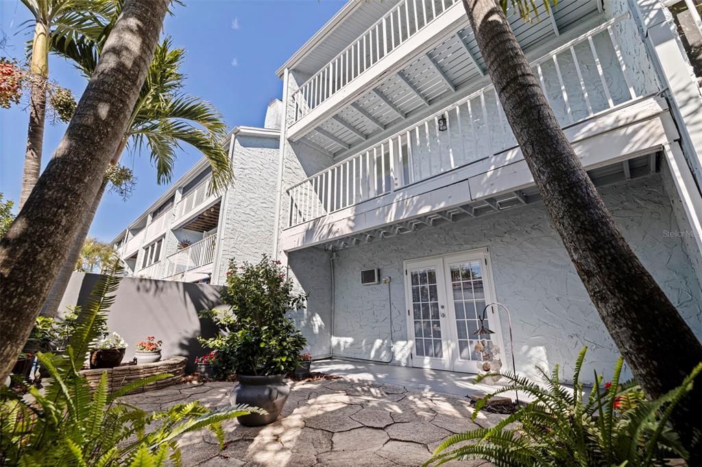 For Sale: $729,000 (3 beds, 2 baths, 1840 Square Feet)