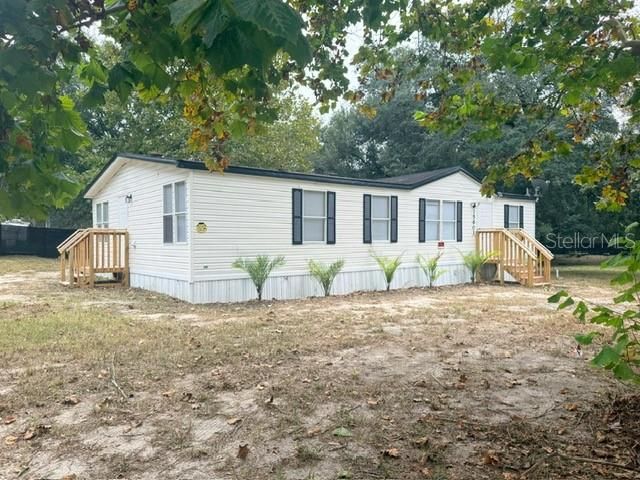 For Sale: $219,000 (3 beds, 2 baths, 1296 Square Feet)