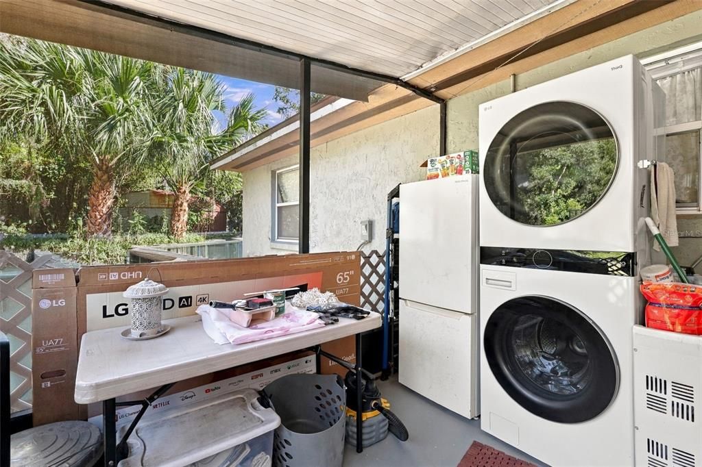 For Sale: $325,000 (4 beds, 2 baths, 1624 Square Feet)