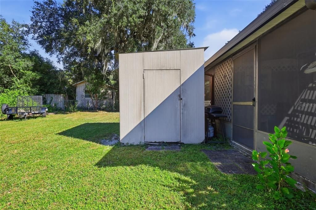 For Sale: $325,000 (4 beds, 2 baths, 1624 Square Feet)