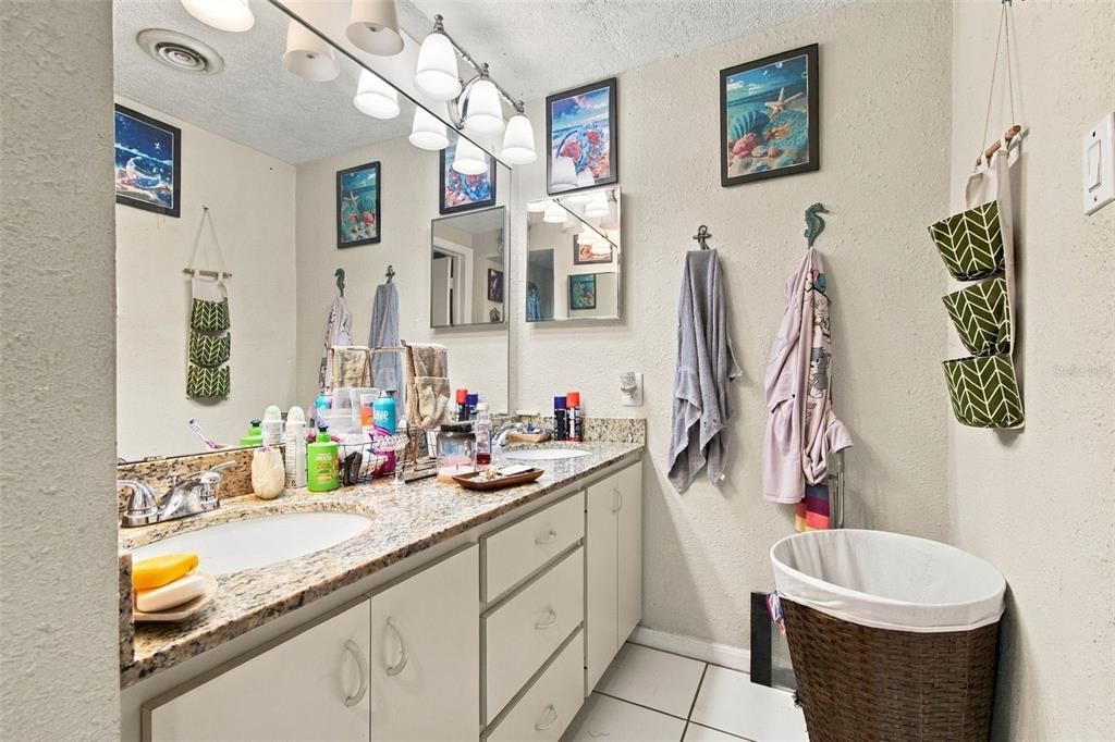 En Venta: $385,000 (3 camas, 2 baños, 1505 Pies cuadrados)
