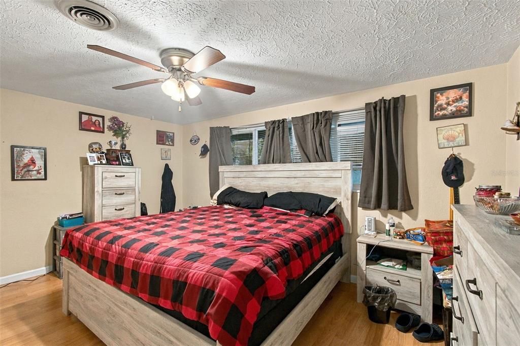 En Venta: $385,000 (3 camas, 2 baños, 1505 Pies cuadrados)