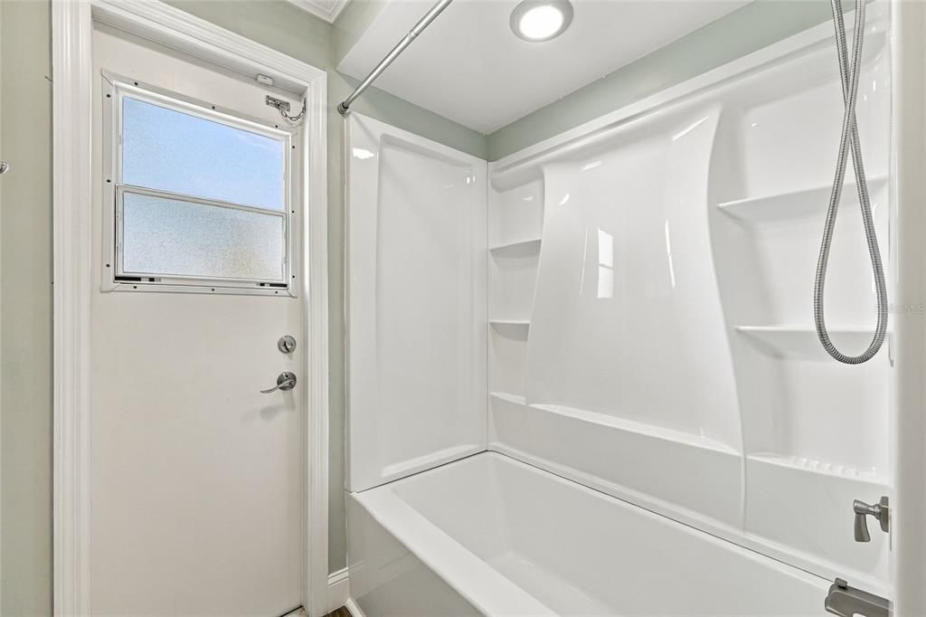 For Sale: $698,000 (4 beds, 2 baths, 2701 Square Feet)