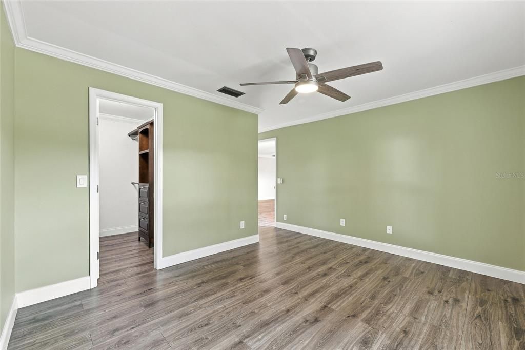 For Sale: $698,000 (4 beds, 2 baths, 2701 Square Feet)