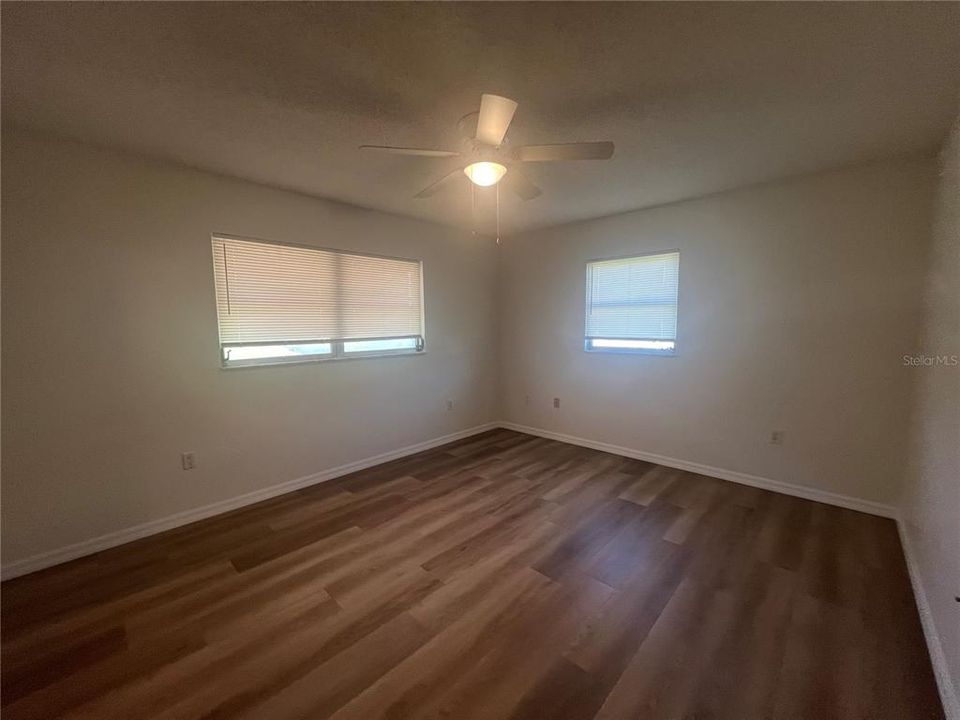 В аренду: $1,400 (2 спален, 2 ванн, 925 Квадратных фут)