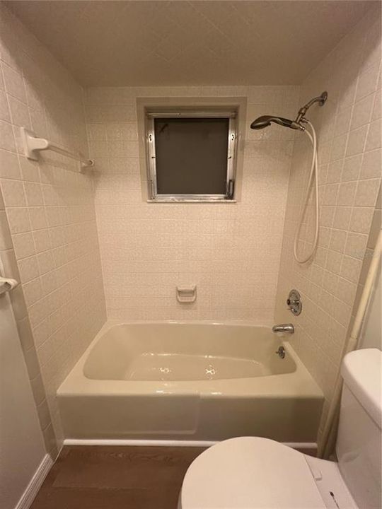 В аренду: $1,400 (2 спален, 2 ванн, 925 Квадратных фут)