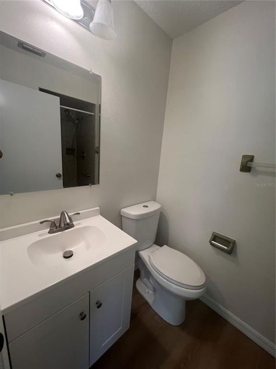 В аренду: $1,400 (2 спален, 2 ванн, 925 Квадратных фут)