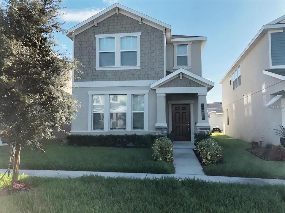 For Rent: $3,050 (4 beds, 3 baths, 2475 Square Feet)