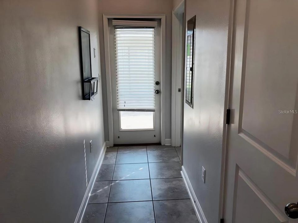 For Rent: $3,050 (4 beds, 3 baths, 2475 Square Feet)