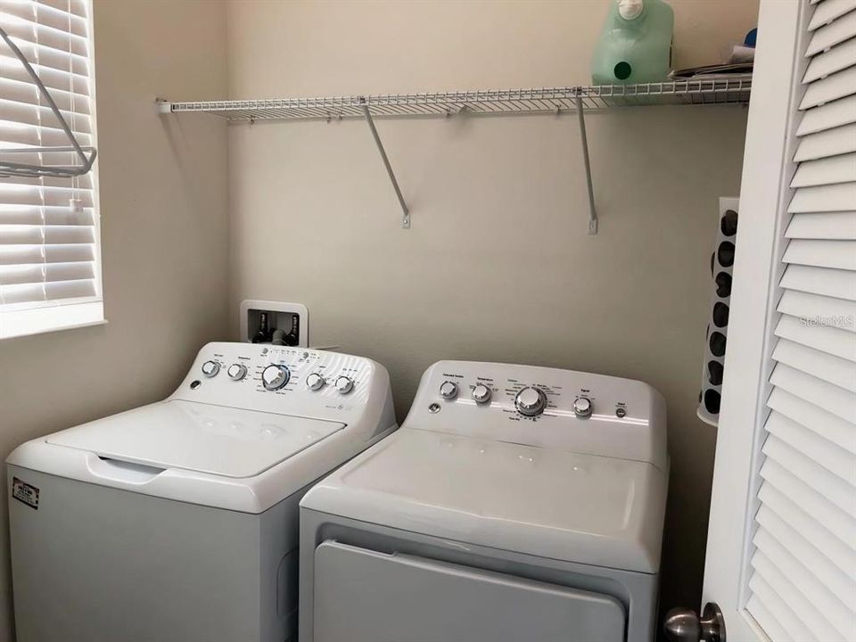 For Rent: $3,050 (4 beds, 3 baths, 2475 Square Feet)