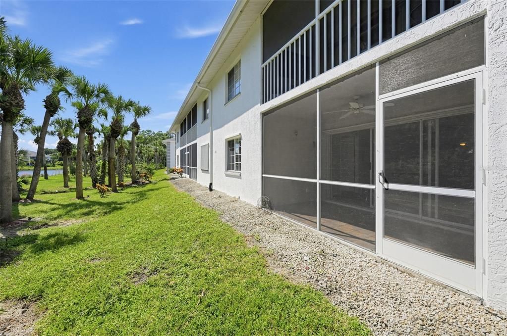 For Sale: $220,000 (2 beds, 2 baths, 1200 Square Feet)