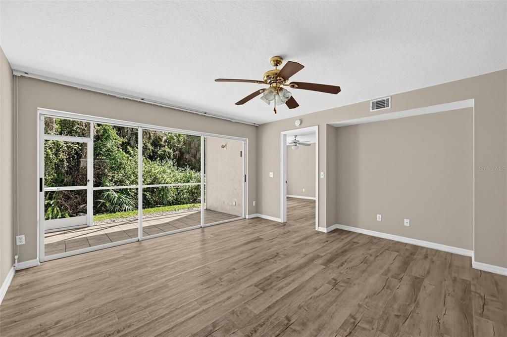 For Sale: $220,000 (2 beds, 2 baths, 1200 Square Feet)