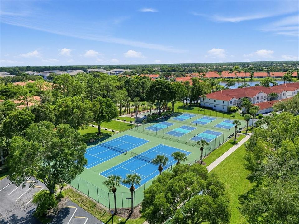For Sale: $220,000 (2 beds, 2 baths, 1200 Square Feet)
