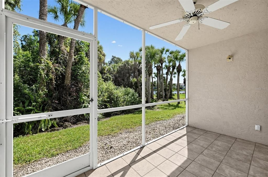 For Sale: $220,000 (2 beds, 2 baths, 1200 Square Feet)
