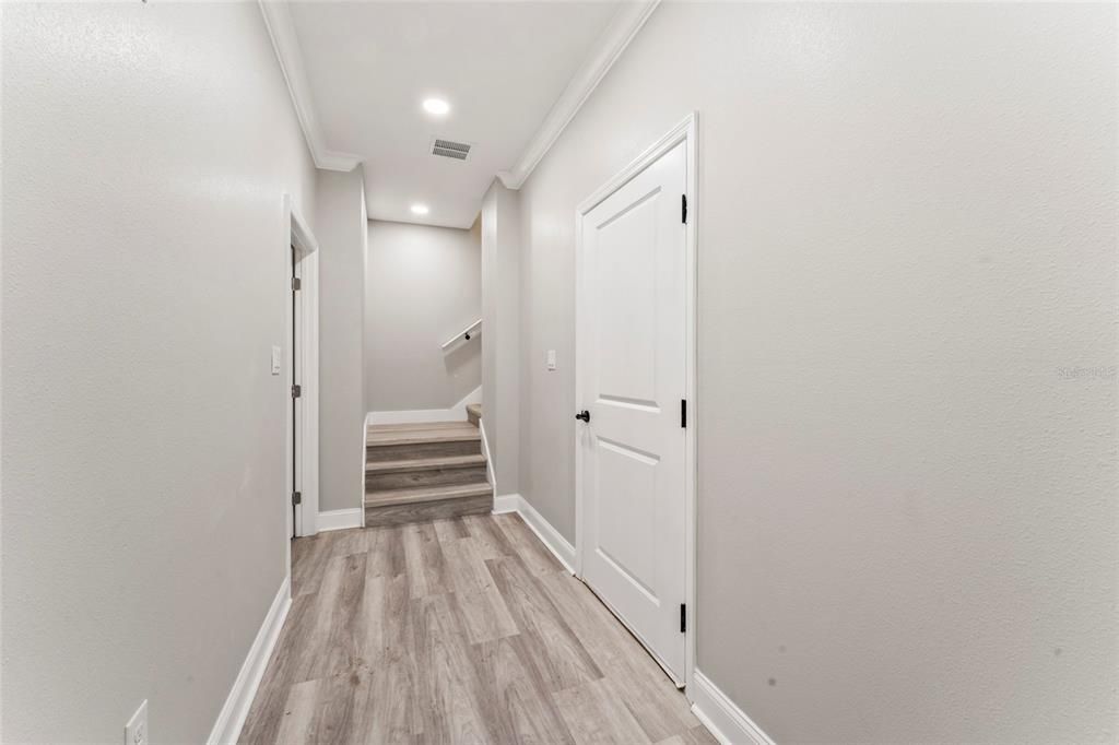 For Sale: $574,900 (3 beds, 3 baths, 2283 Square Feet)
