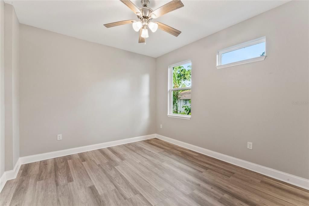 For Sale: $574,900 (3 beds, 3 baths, 2283 Square Feet)