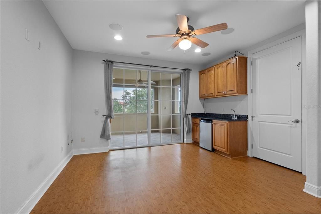 For Sale: $730,000 (3 beds, 3 baths, 2138 Square Feet)
