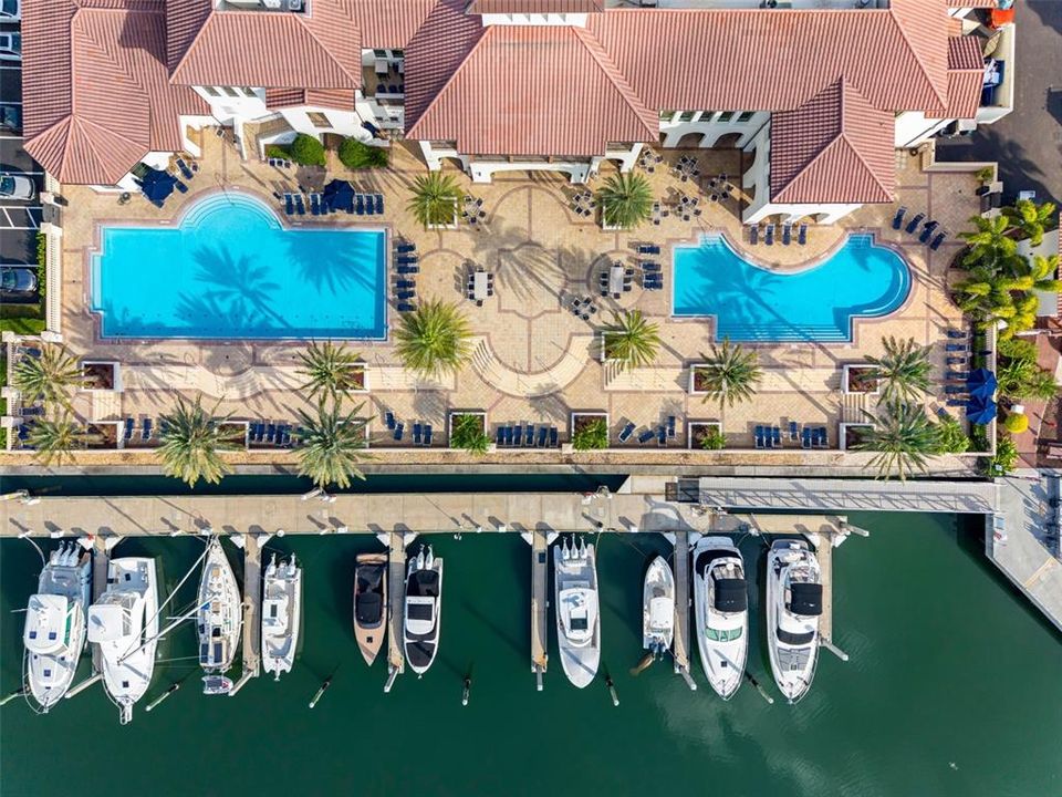 For Sale: $730,000 (3 beds, 3 baths, 2138 Square Feet)