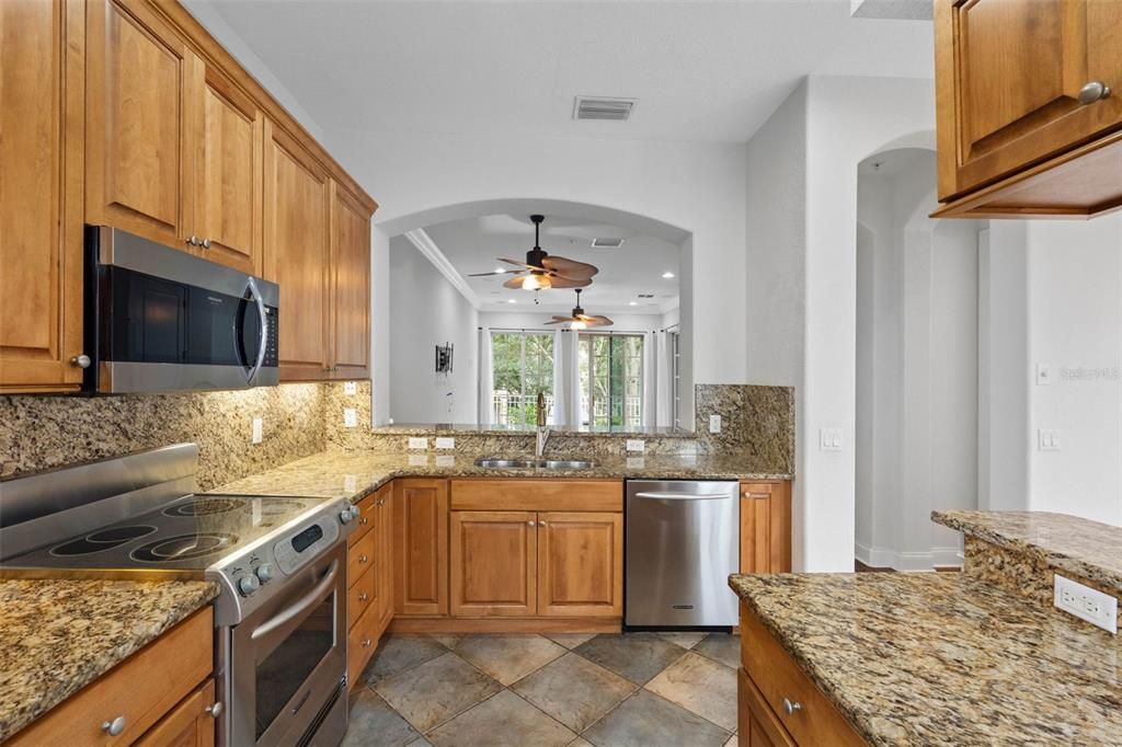 For Sale: $730,000 (3 beds, 3 baths, 2138 Square Feet)
