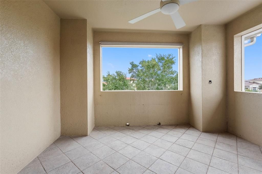 For Sale: $730,000 (3 beds, 3 baths, 2138 Square Feet)