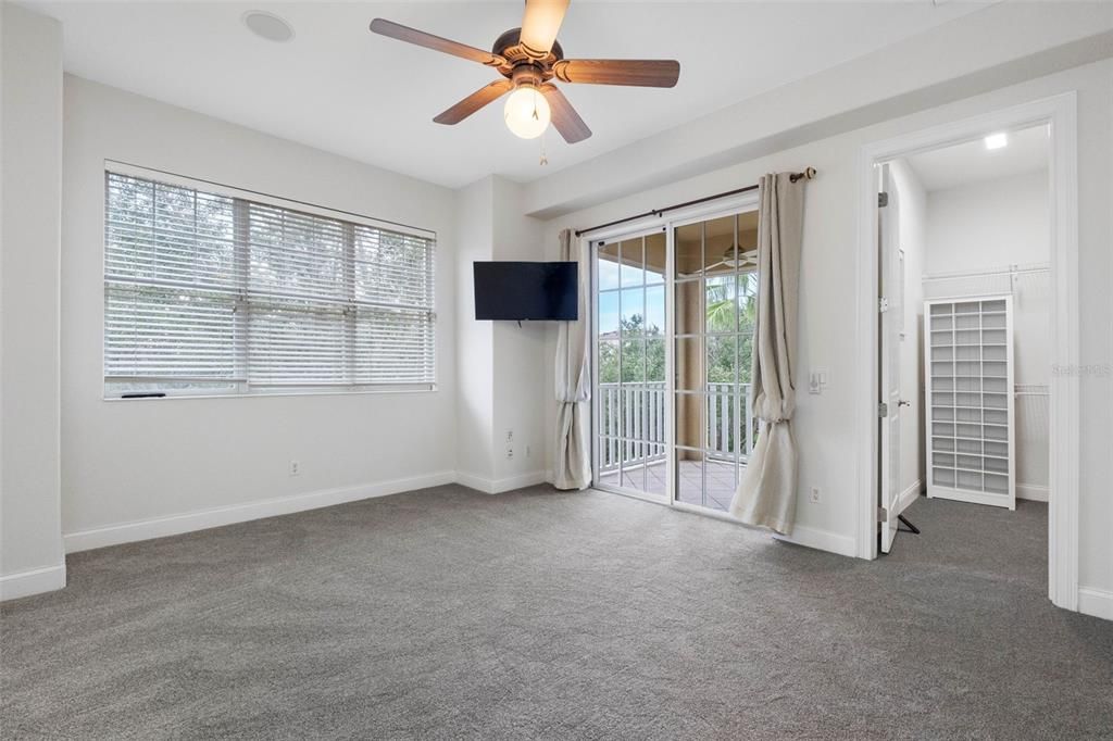 For Sale: $730,000 (3 beds, 3 baths, 2138 Square Feet)