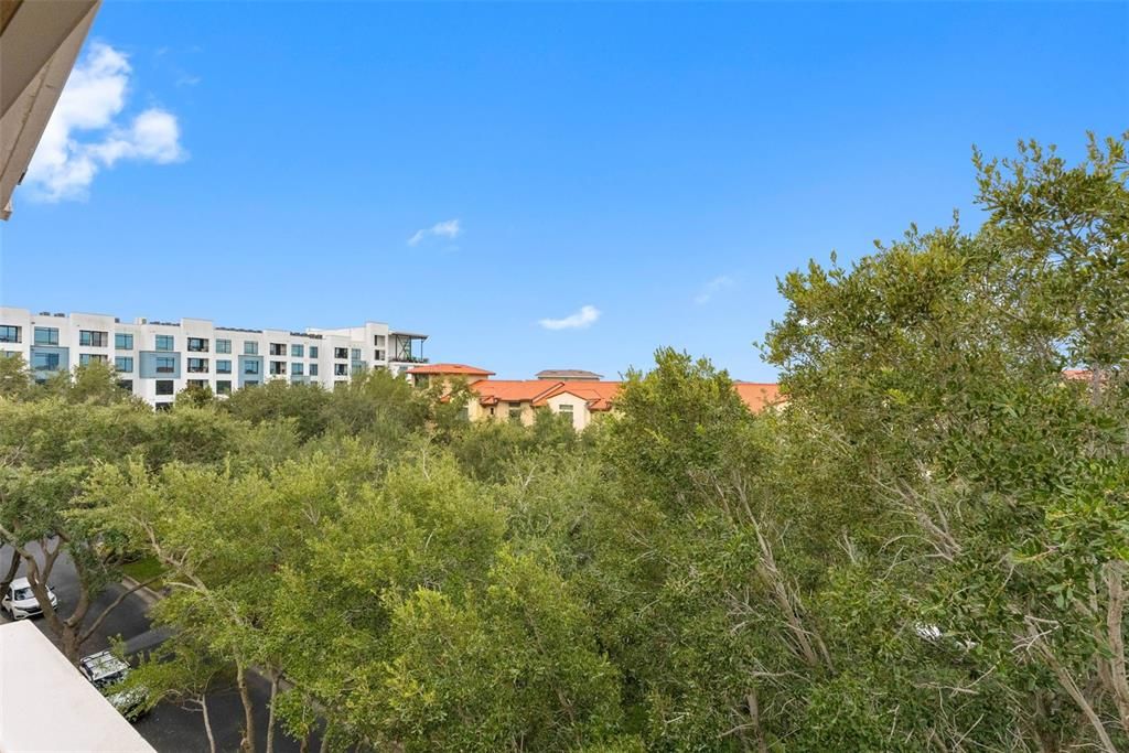 For Sale: $730,000 (3 beds, 3 baths, 2138 Square Feet)