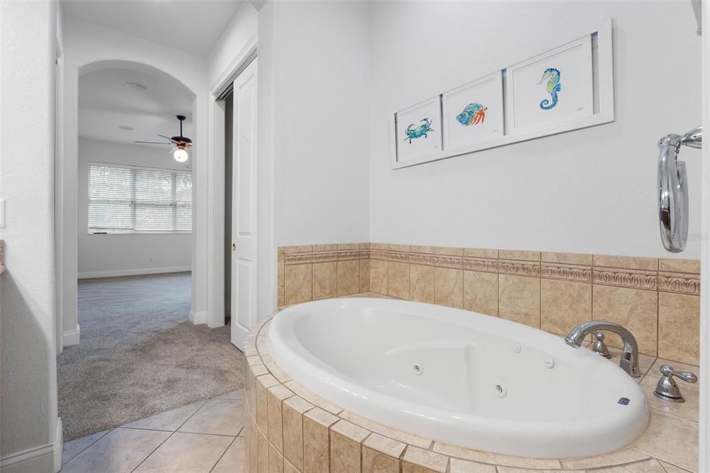 For Sale: $730,000 (3 beds, 3 baths, 2138 Square Feet)