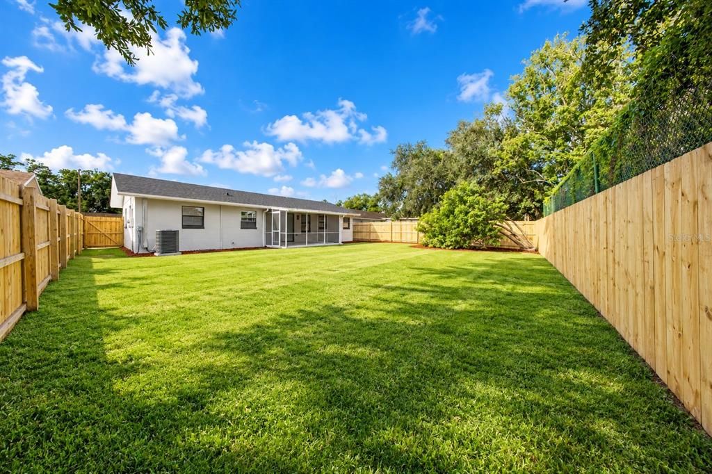 For Sale: $284,990 (4 beds, 1 baths, 1176 Square Feet)