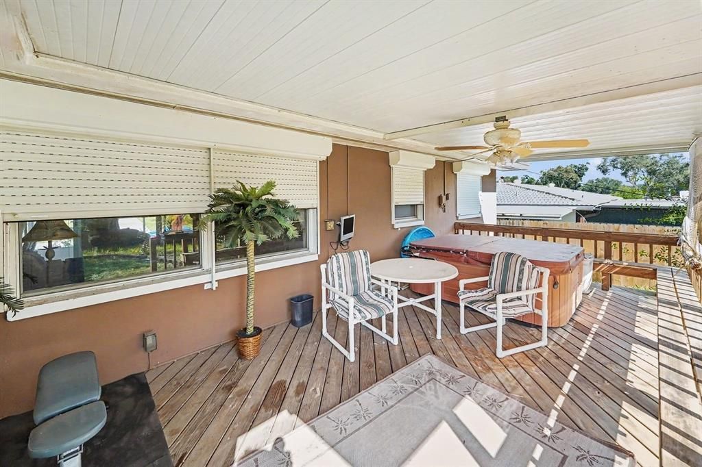 For Sale: $375,000 (2 beds, 2 baths, 1184 Square Feet)