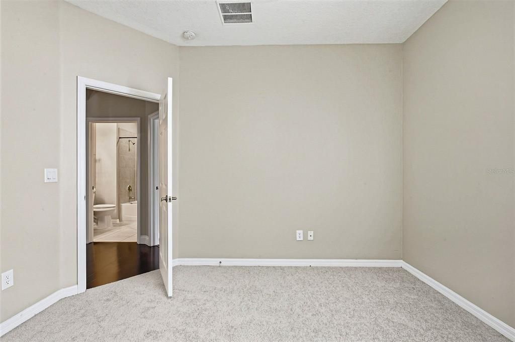 For Sale: $459,900 (4 beds, 3 baths, 2916 Square Feet)