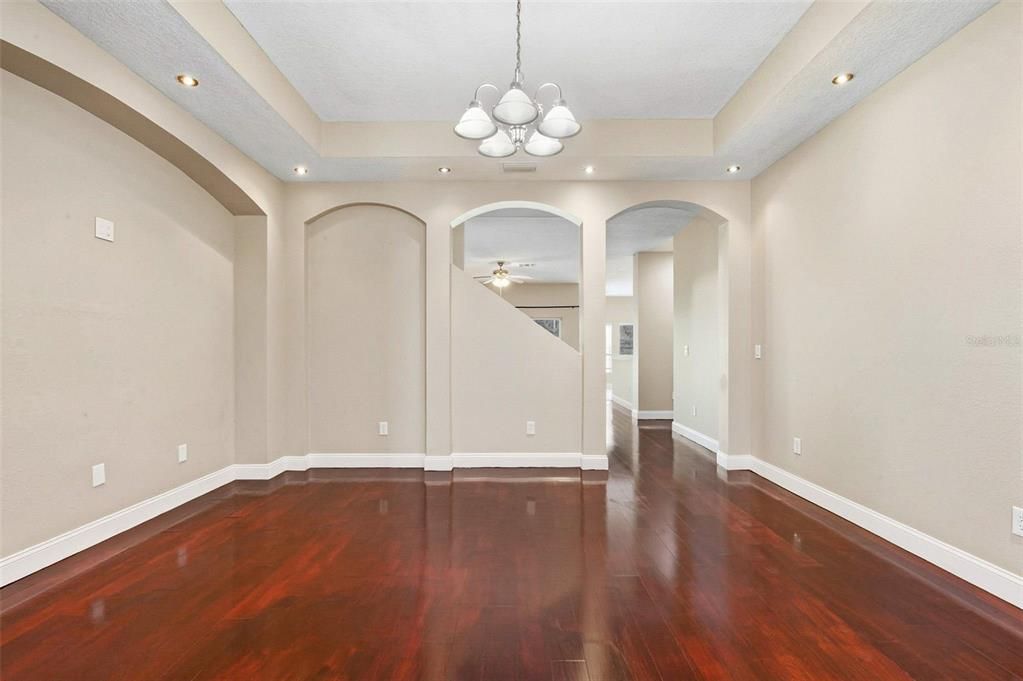 For Sale: $459,900 (4 beds, 3 baths, 2916 Square Feet)
