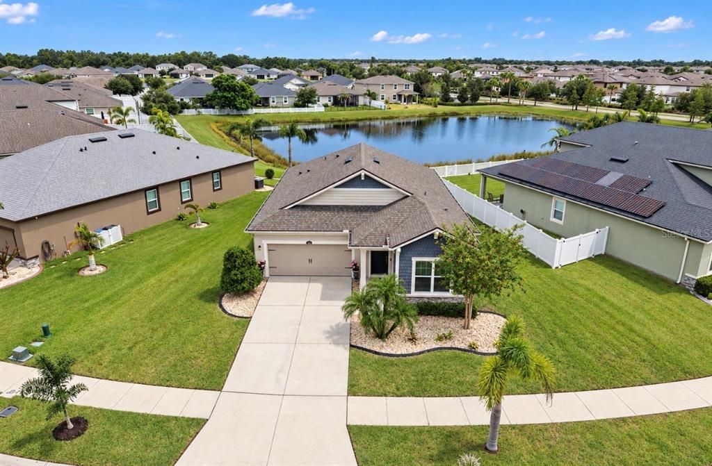 For Sale: $359,900 (3 beds, 2 baths, 1644 Square Feet)