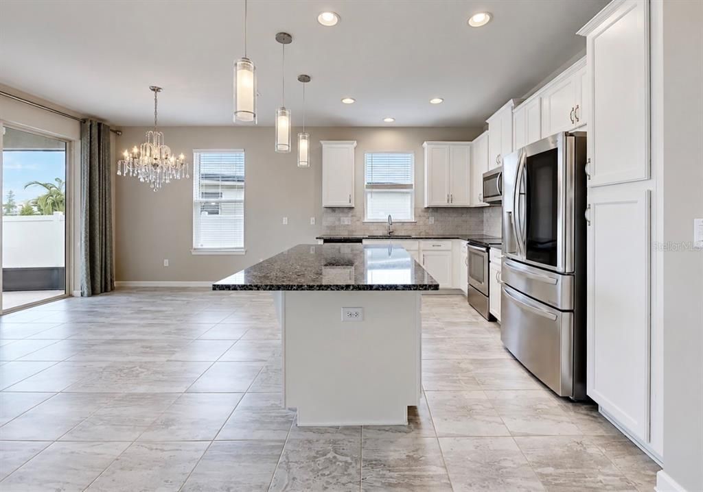 For Sale: $359,900 (3 beds, 2 baths, 1644 Square Feet)