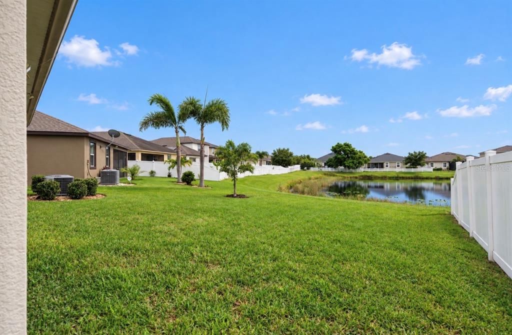 For Sale: $359,900 (3 beds, 2 baths, 1644 Square Feet)
