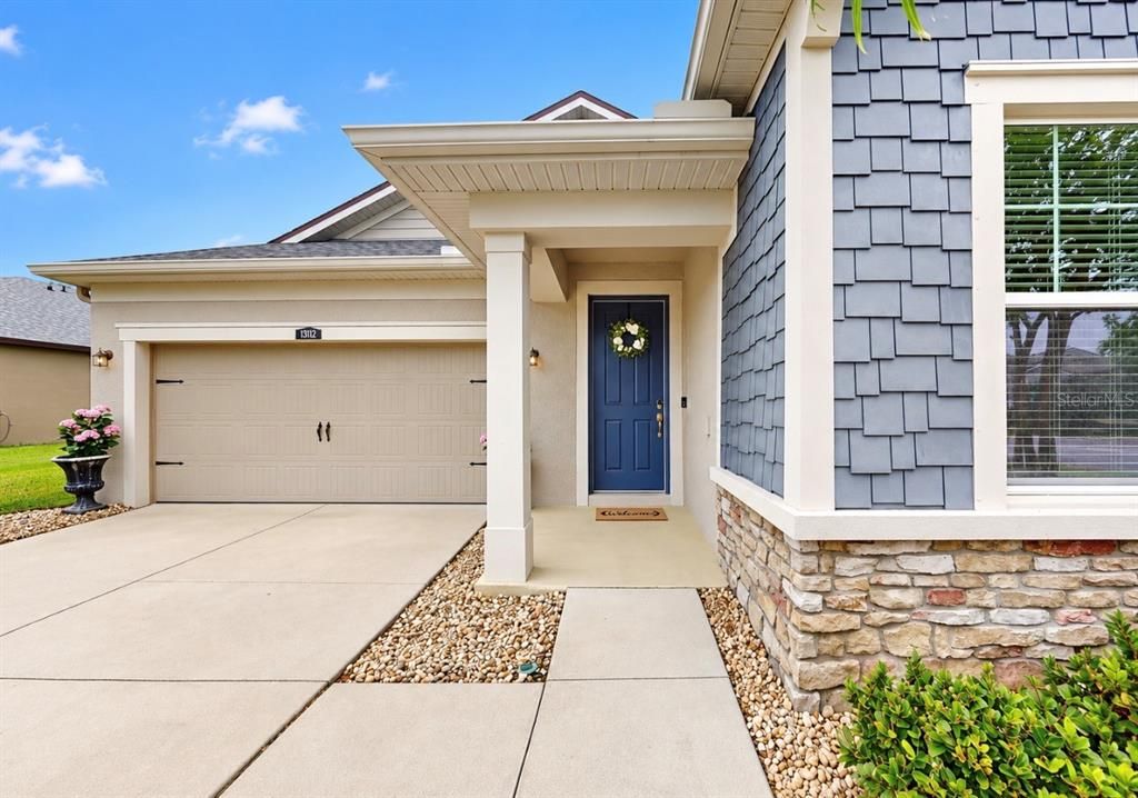 For Sale: $359,900 (3 beds, 2 baths, 1644 Square Feet)