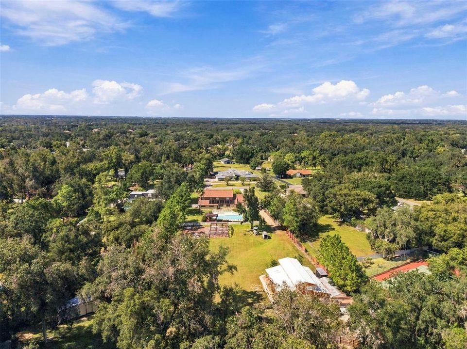 For Sale: $999,500 (5 beds, 4 baths, 4454 Square Feet)
