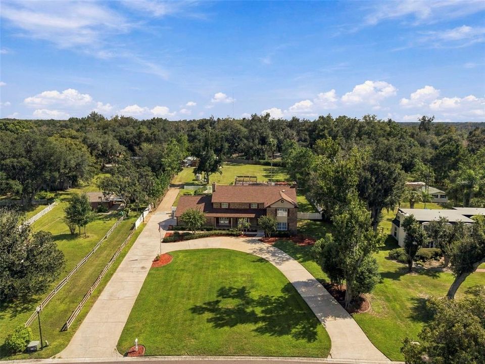 For Sale: $999,500 (5 beds, 4 baths, 4454 Square Feet)