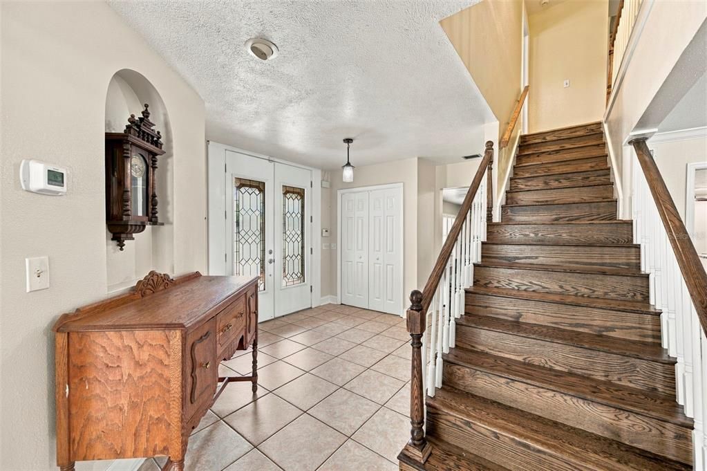 For Sale: $999,500 (5 beds, 4 baths, 4454 Square Feet)