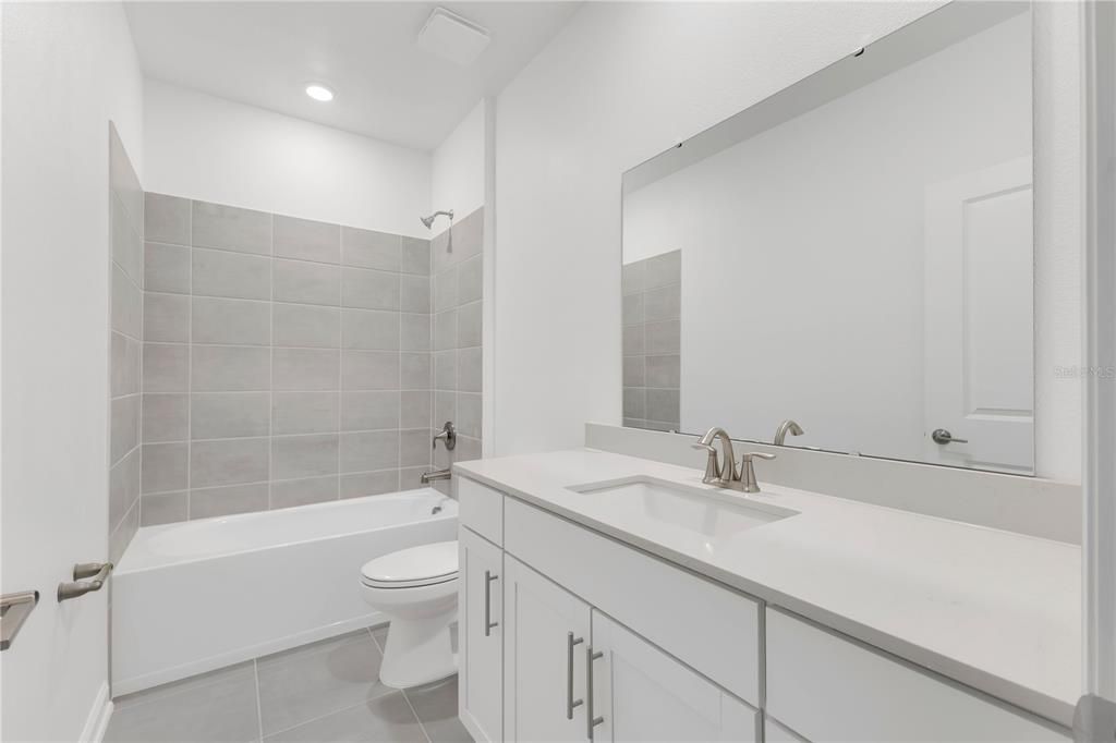 En Renta: $2,400 (3 camas, 2 baños, 1755 Pies cuadrados)