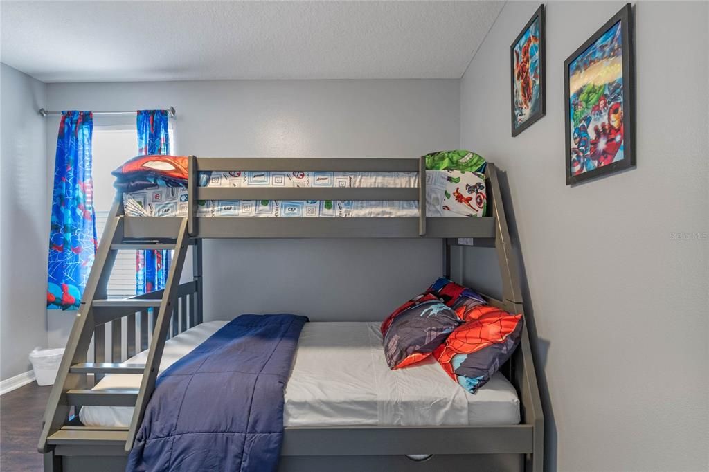 В аренду: $3,500 (5 спален, 3 ванн, 2459 Квадратных фут)
